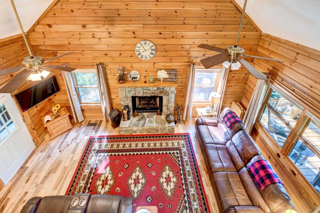 Waynesville Cabin With Covered Deck And Fire Pit! Lake Junaluska Exterior photo
